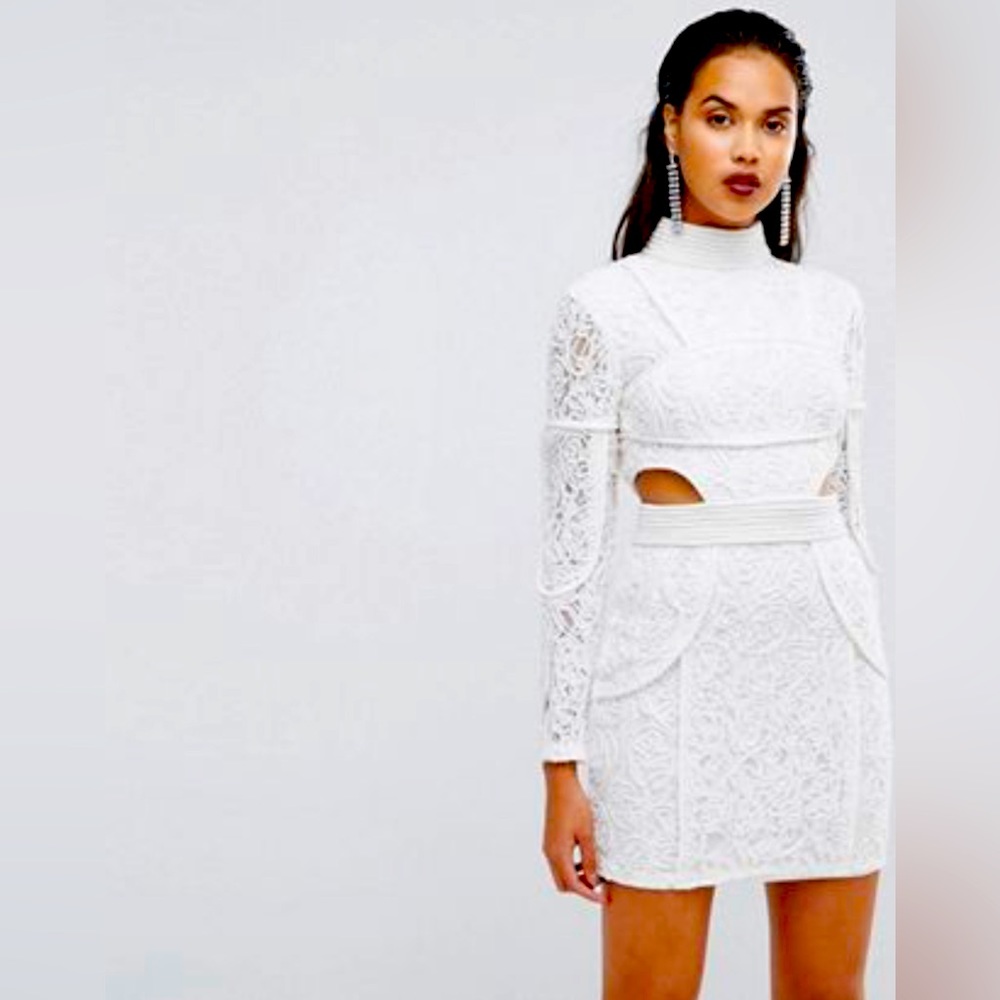 Boohoo Premium High Neck Piped
Bodycon Dress